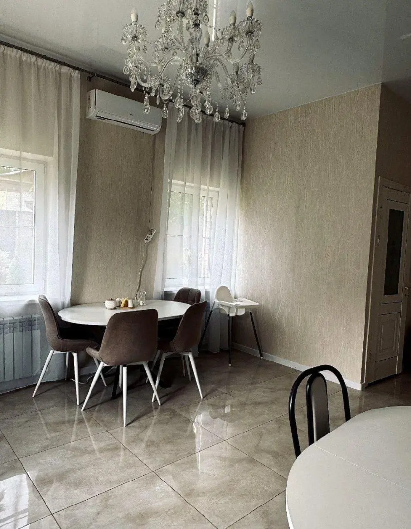 Уманский дом Семь Башен