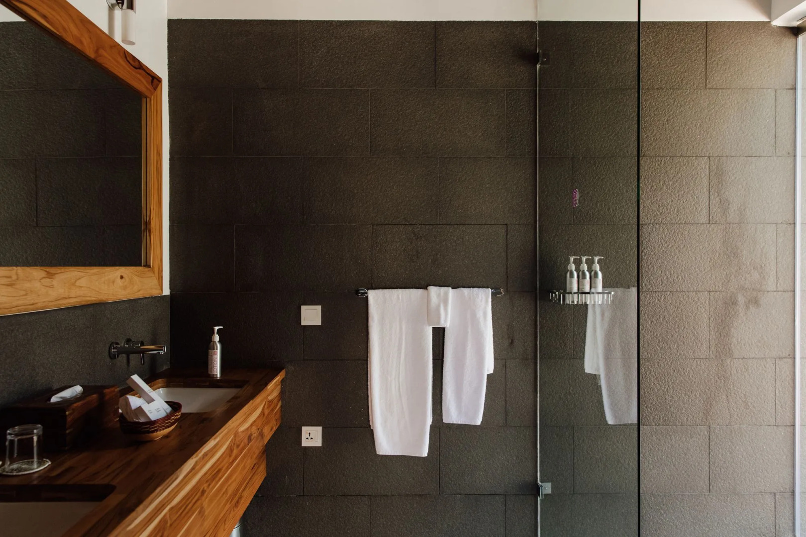 Hemingways Retreat Kigali