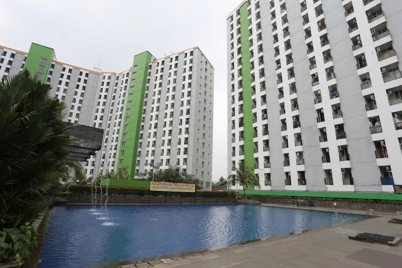 Capital O 93372 Aurora Residence