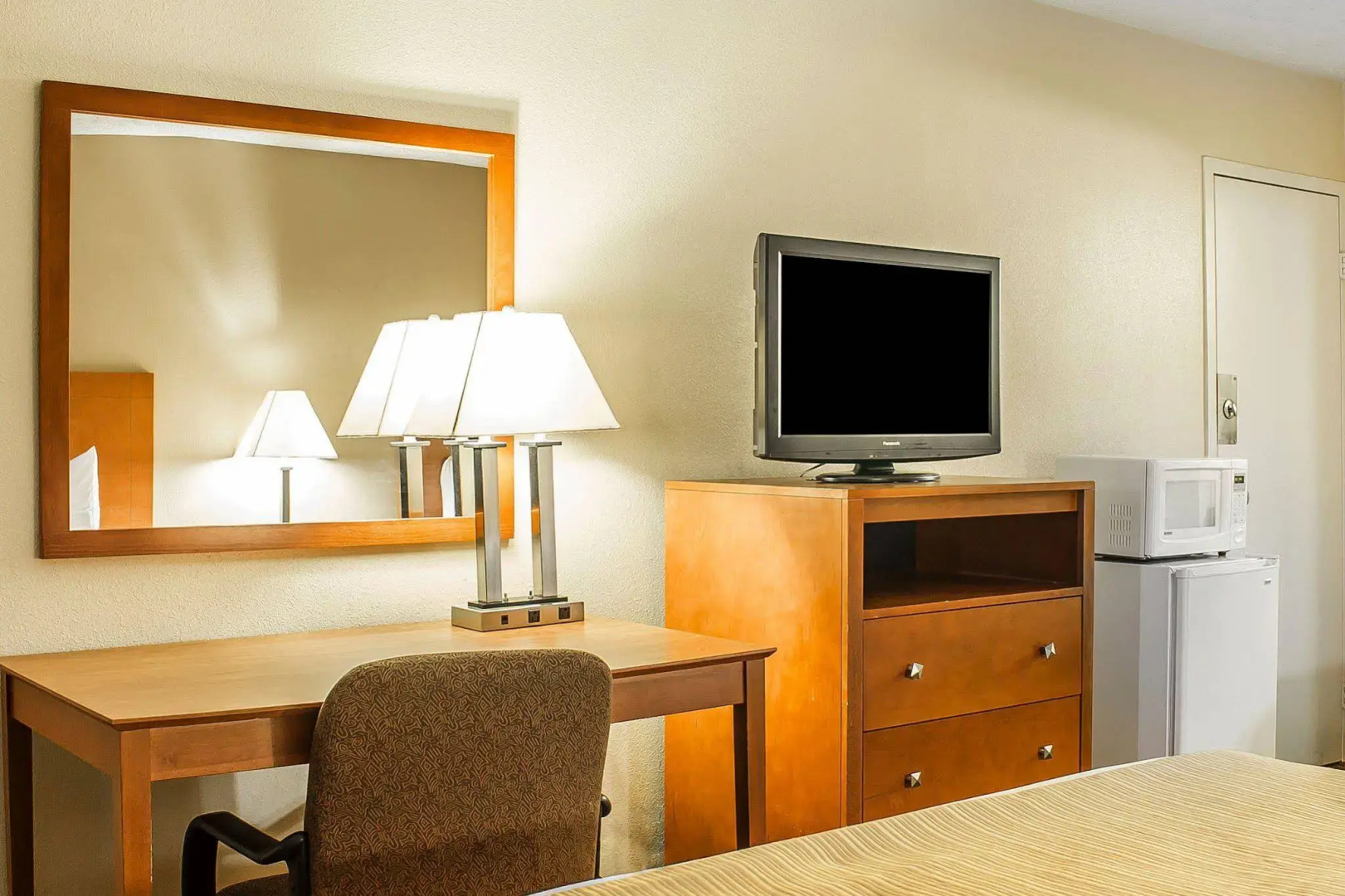 Wilkes-Barre Inn and Suites