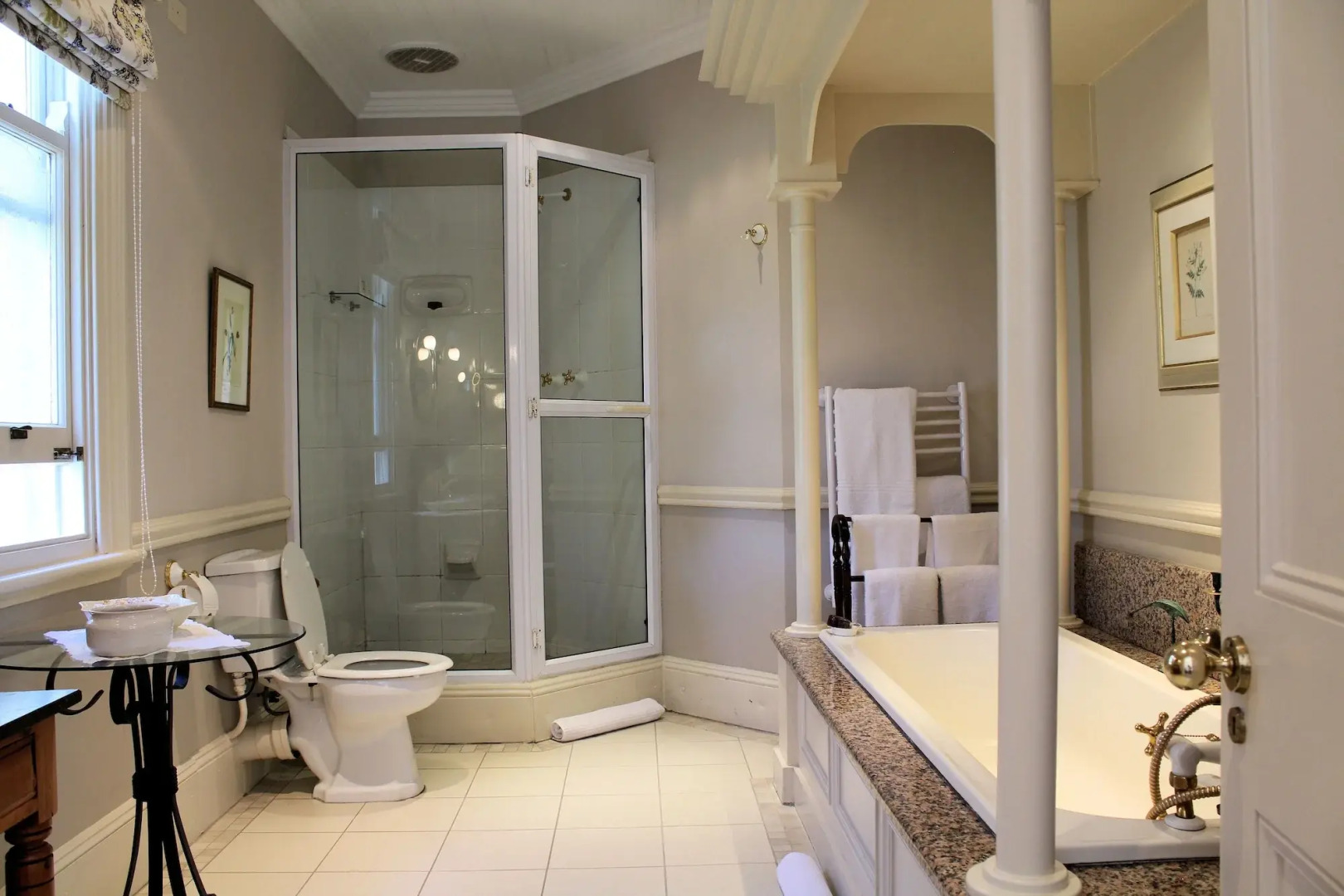 Hacklewood Hill Country House