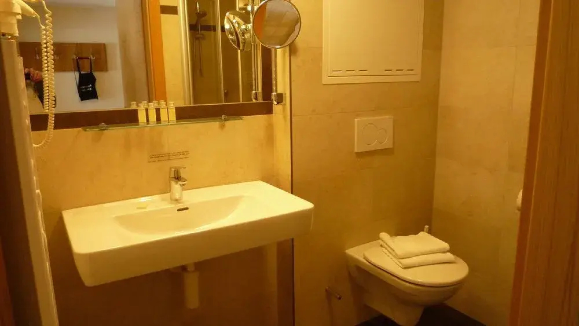 Zell Lake View & City Apartments