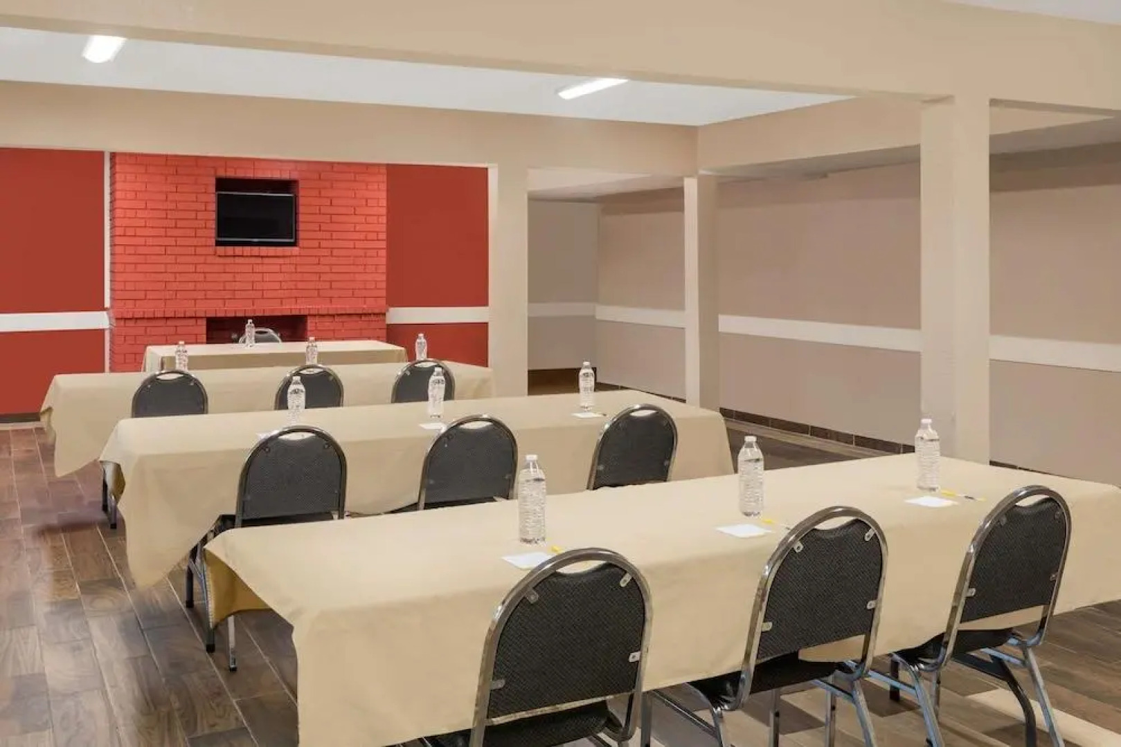 Executive Inn and Suites College Station