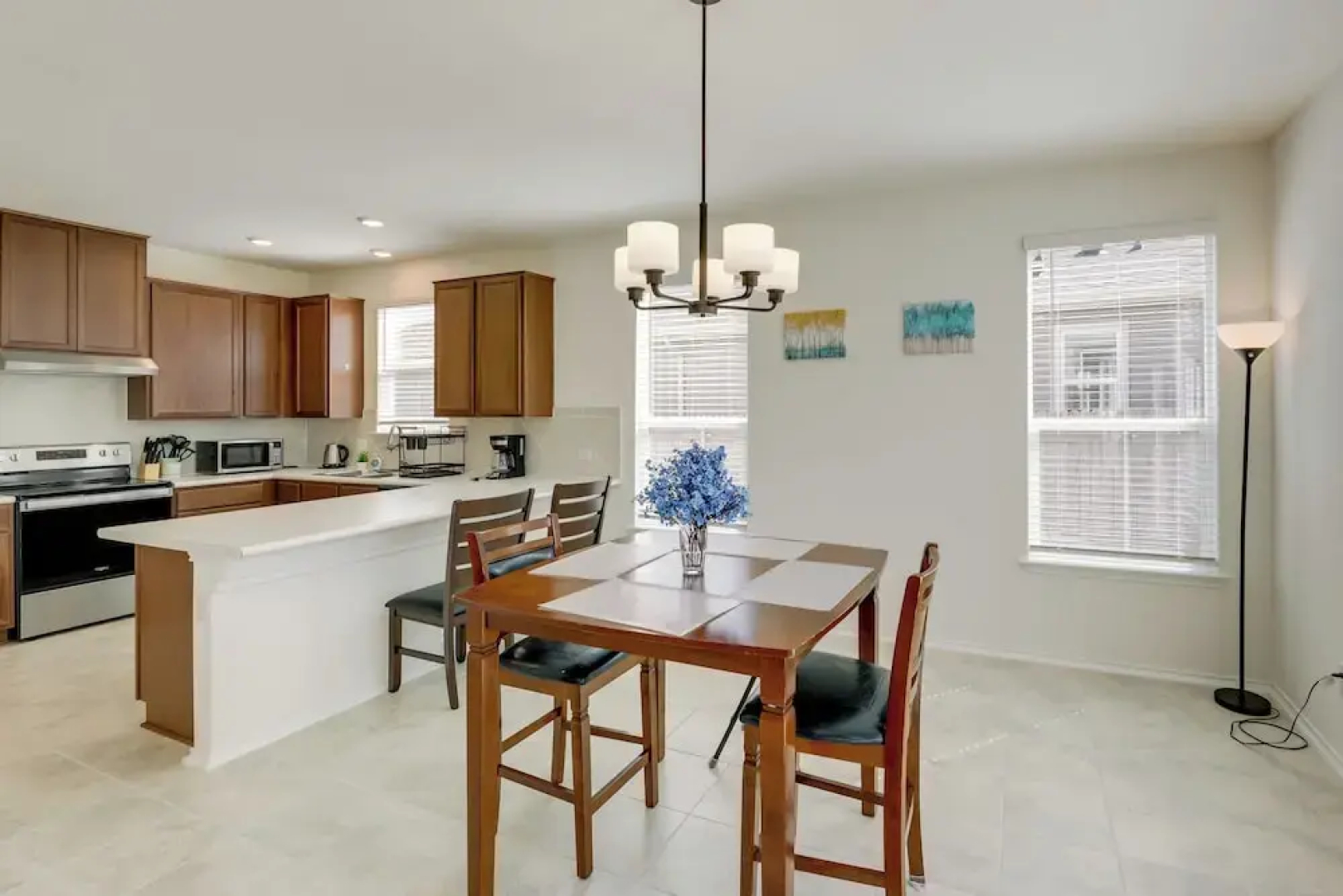 Manor Vacation Rental w/ Yard: 17 Mi to Austin!