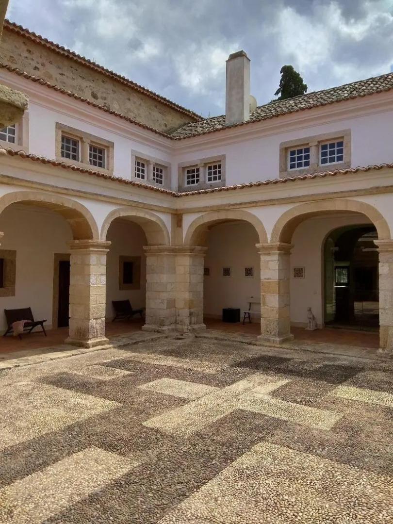 Convento Inn And Artist Residencies