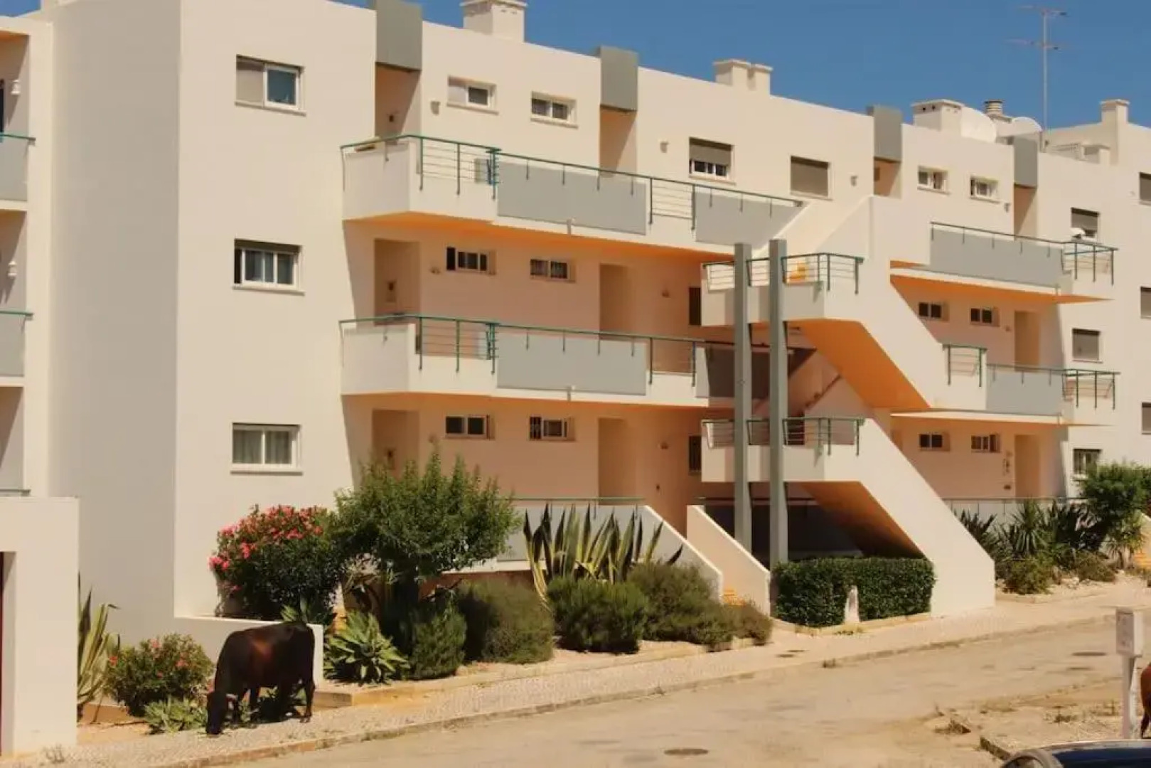 Sun & Sea Meia Praia Lagos