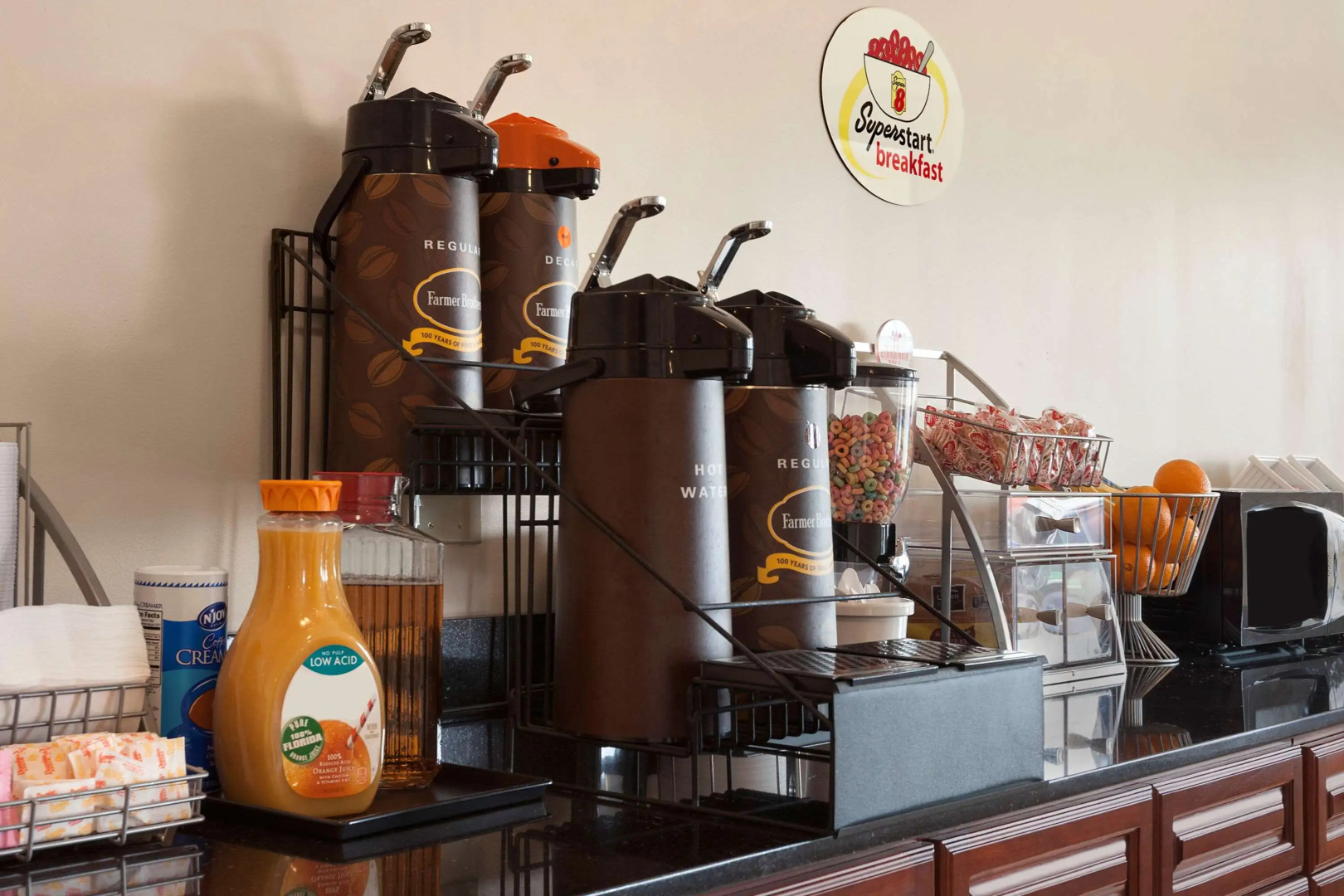 Super 8 by Wyndham Rahway/Newark