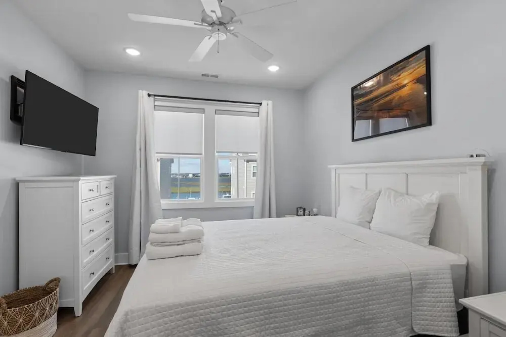 South Breeze 3 Bedroom Townhouse by RedAwning