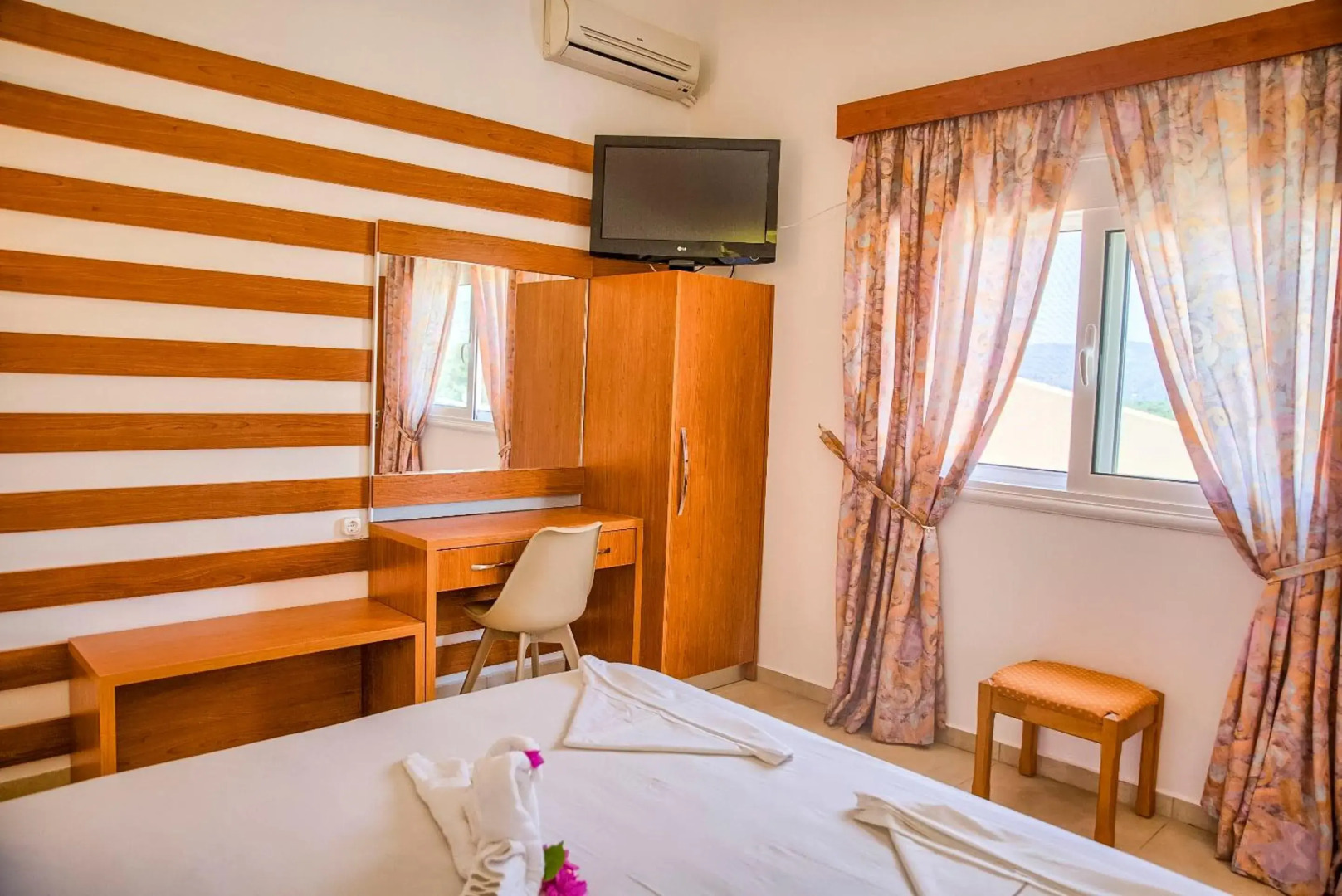 Pauls Garden Studios