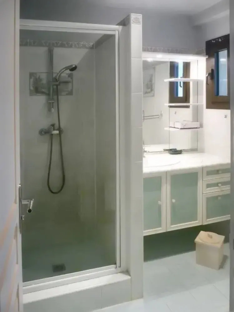 House With 4 Bedrooms In Corbara, With Wonderful Sea View, Private Pool, Enclosed Garden - 160 M From The Beach