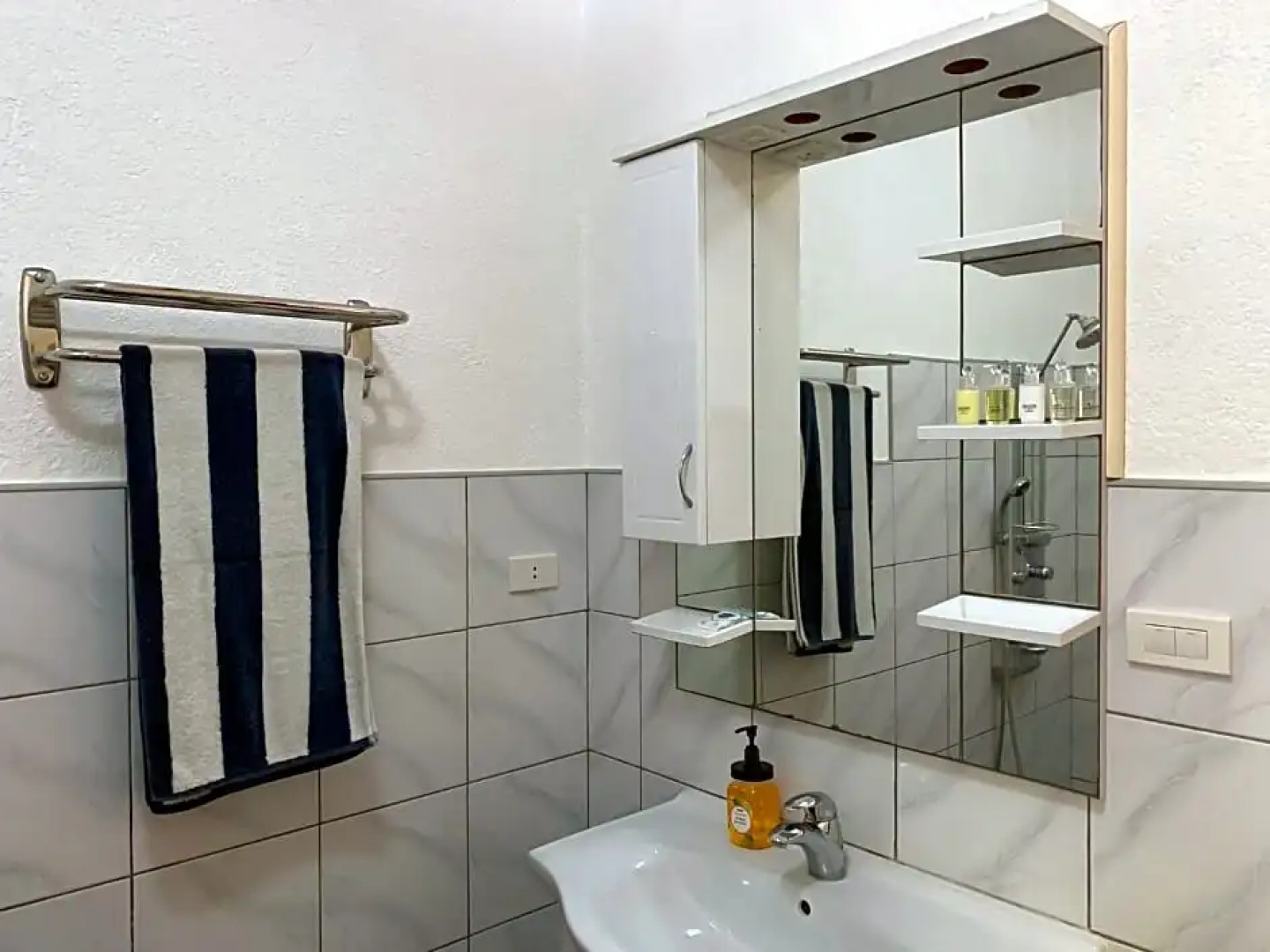 Bungalow in Alona, Alona Park Residence