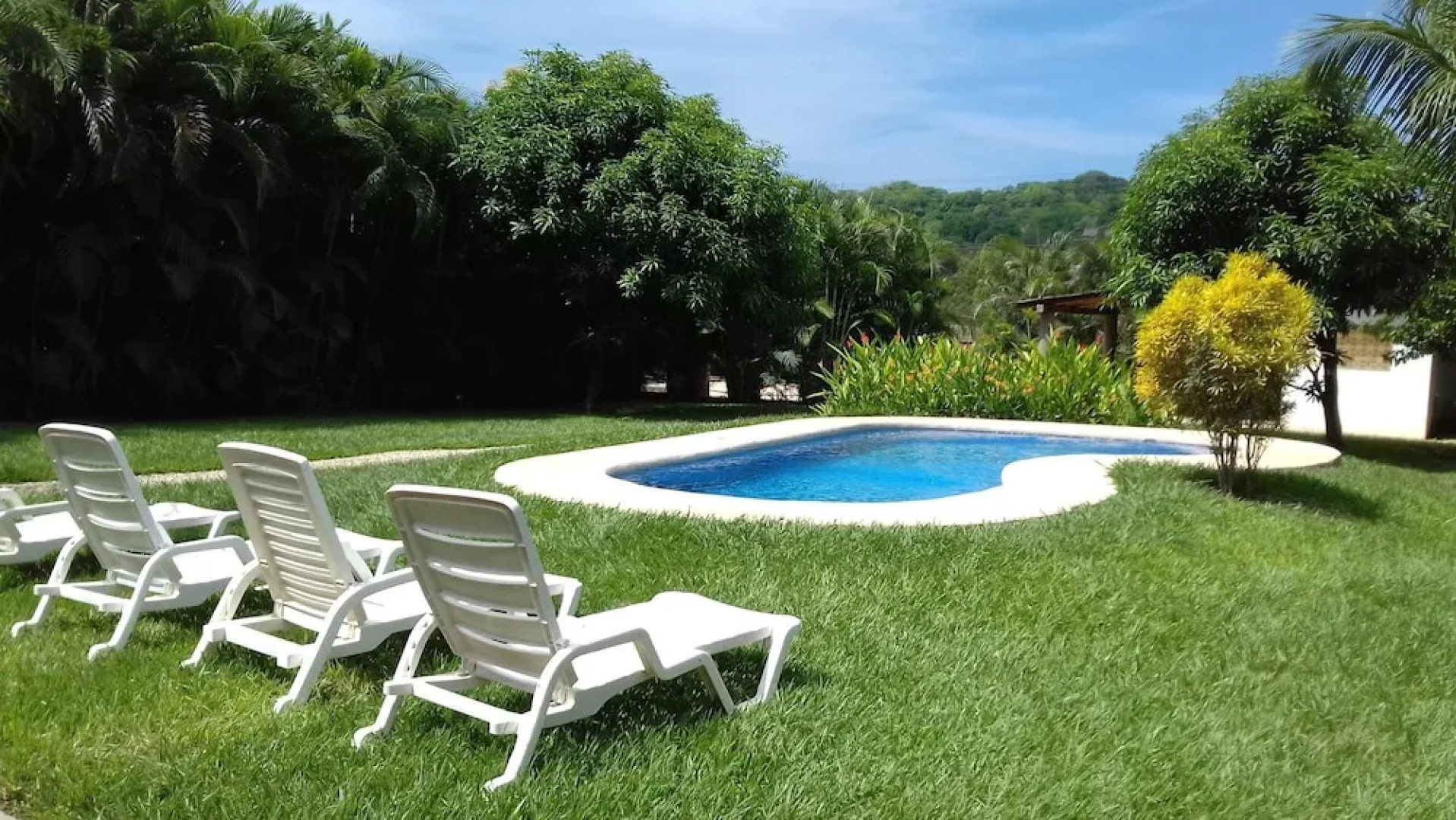 OceanBlue Samara Lodge