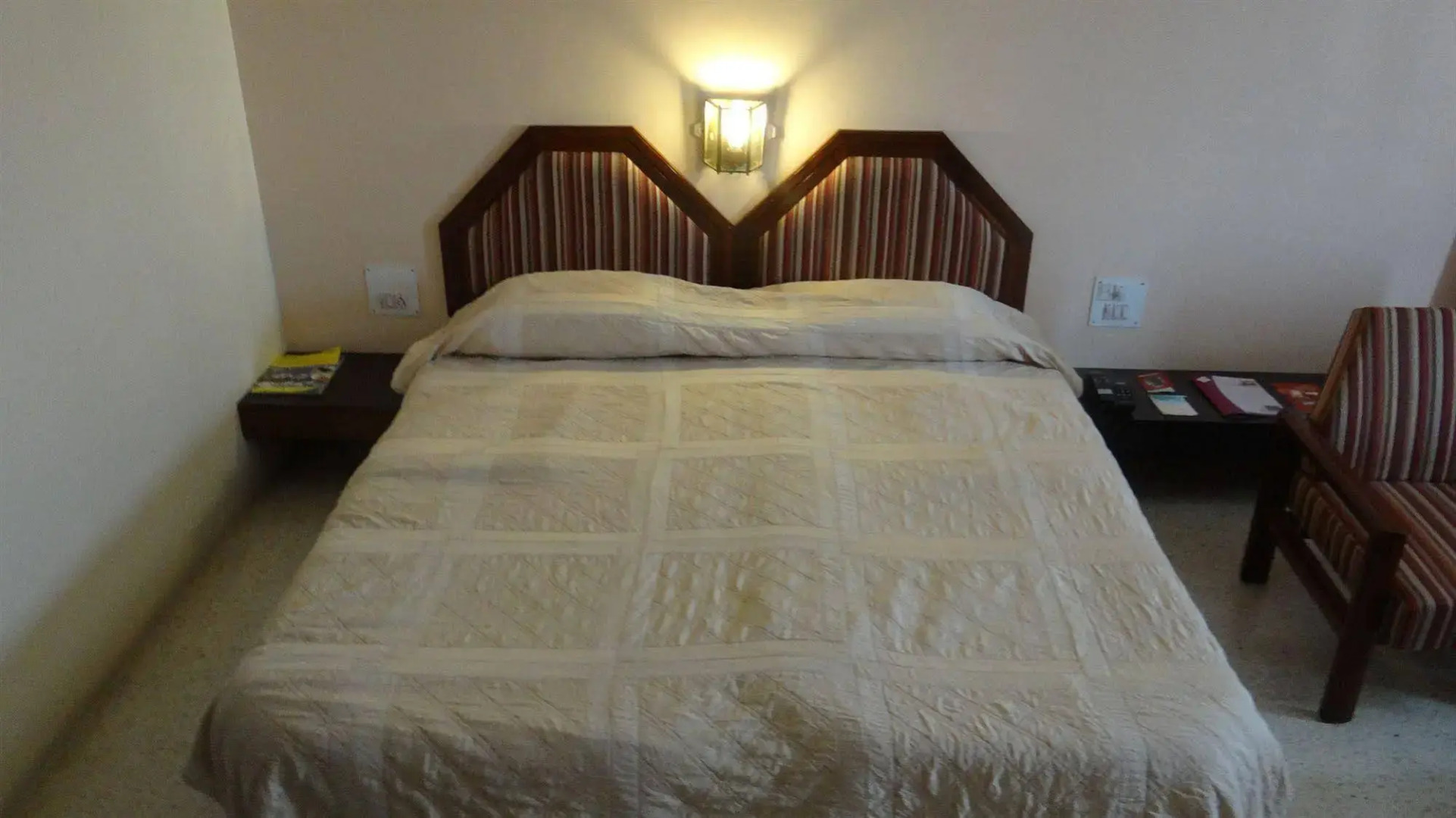 Hotel Paradise - Mysore Dasaprakash Group