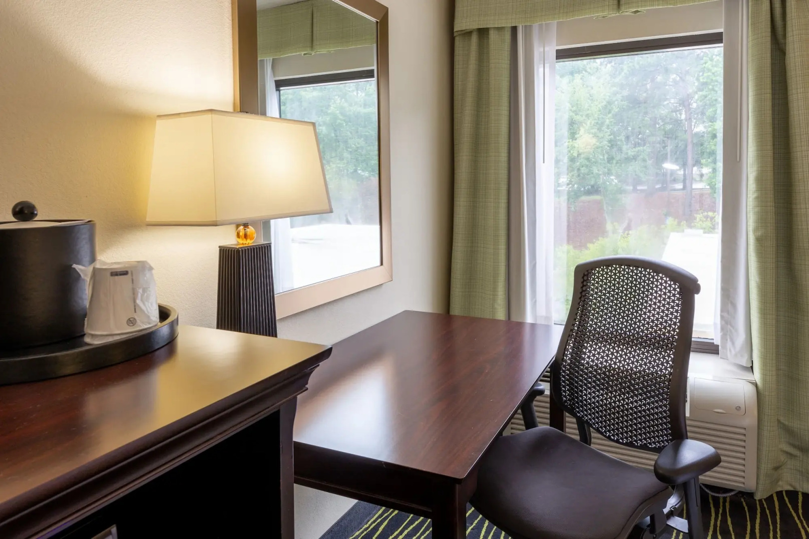 Hampton Inn Columbia I-26/Harbison Blvd.