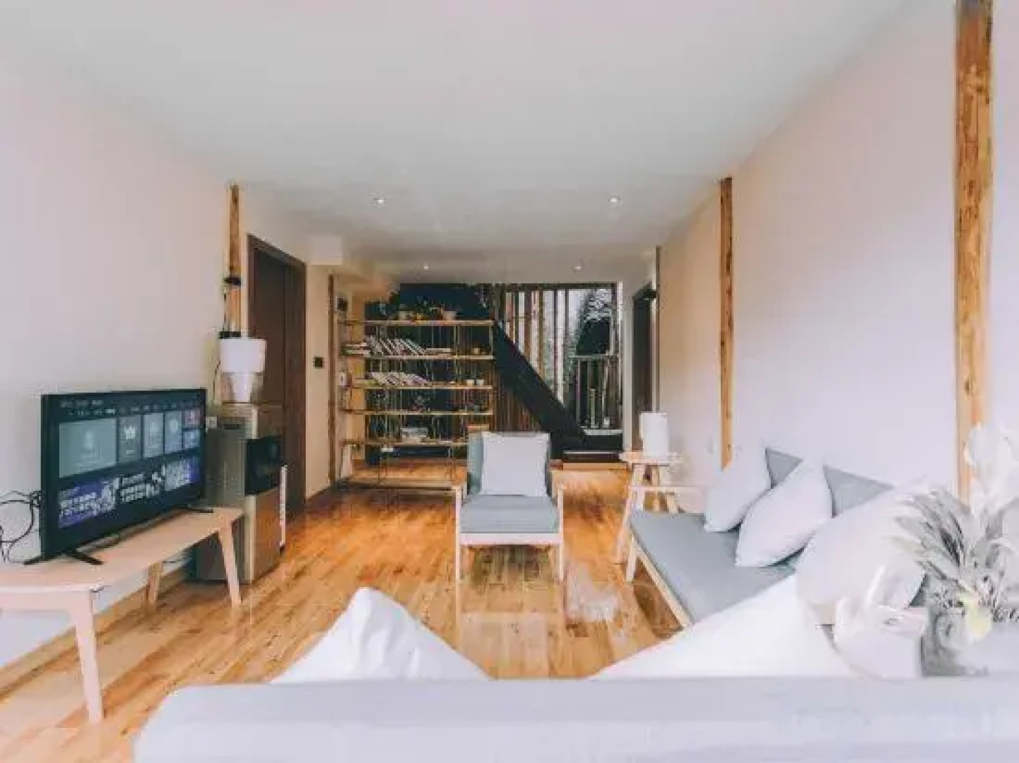 Xijiang Qingye Park Su View Homestay