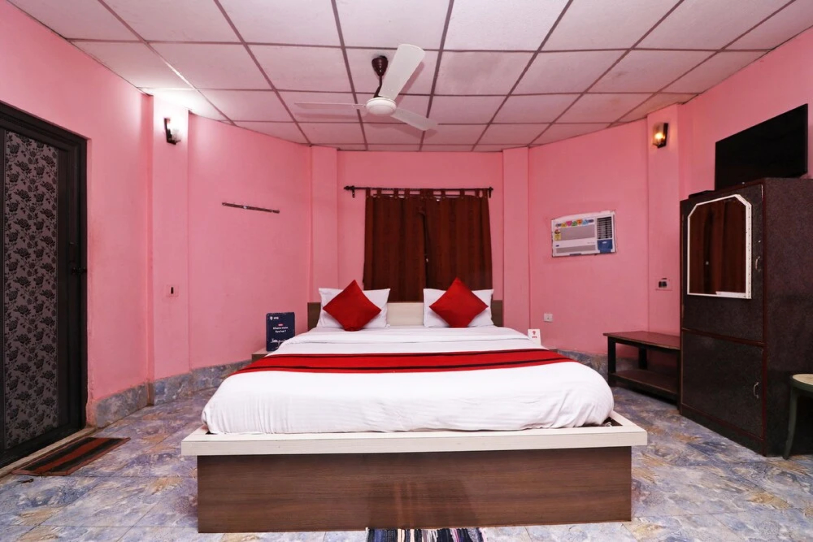 OYO 17122 Liv Sea Valley