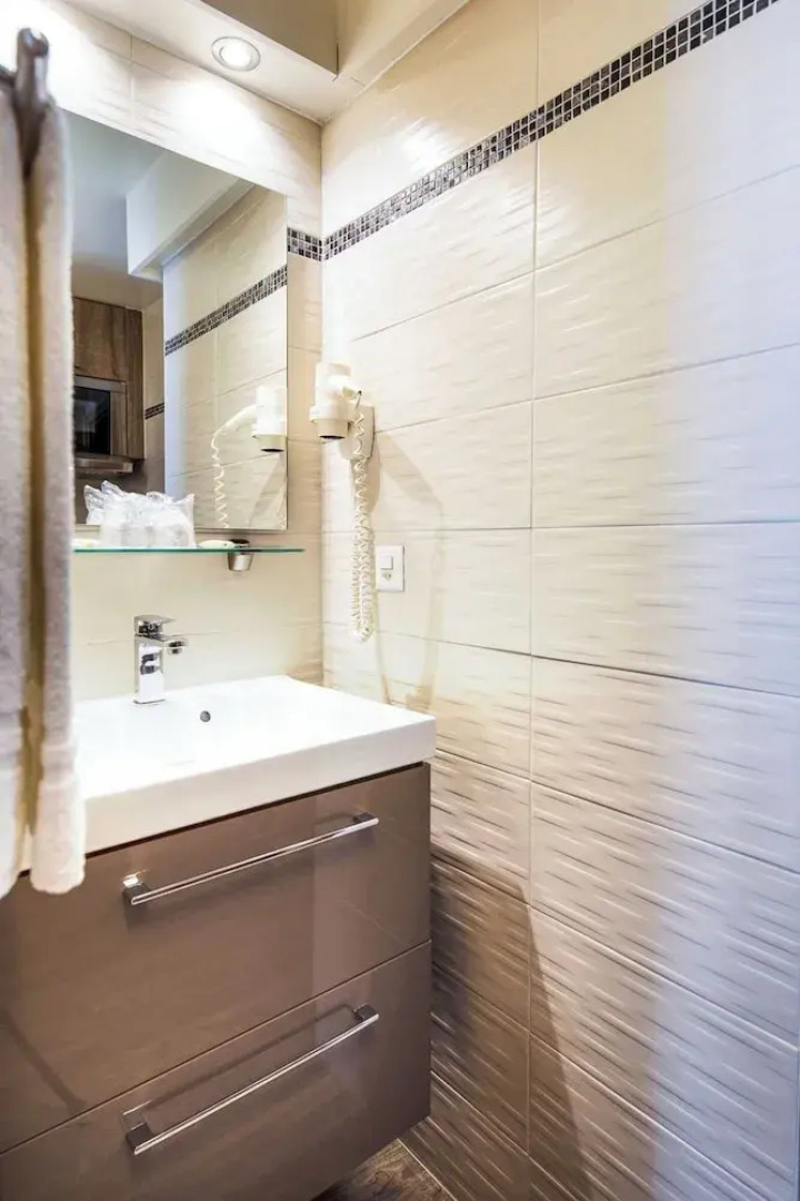 Modern Apartment - AC 1br/4p - Geneve