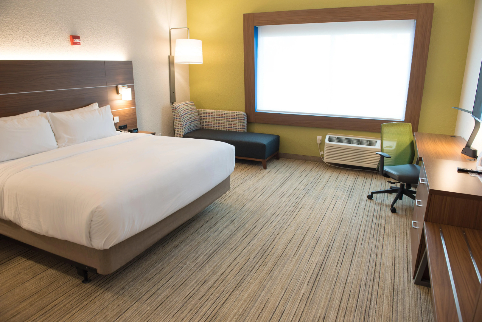 Holiday Inn Express & Suites Louisville N - Jeffersonville by IHG