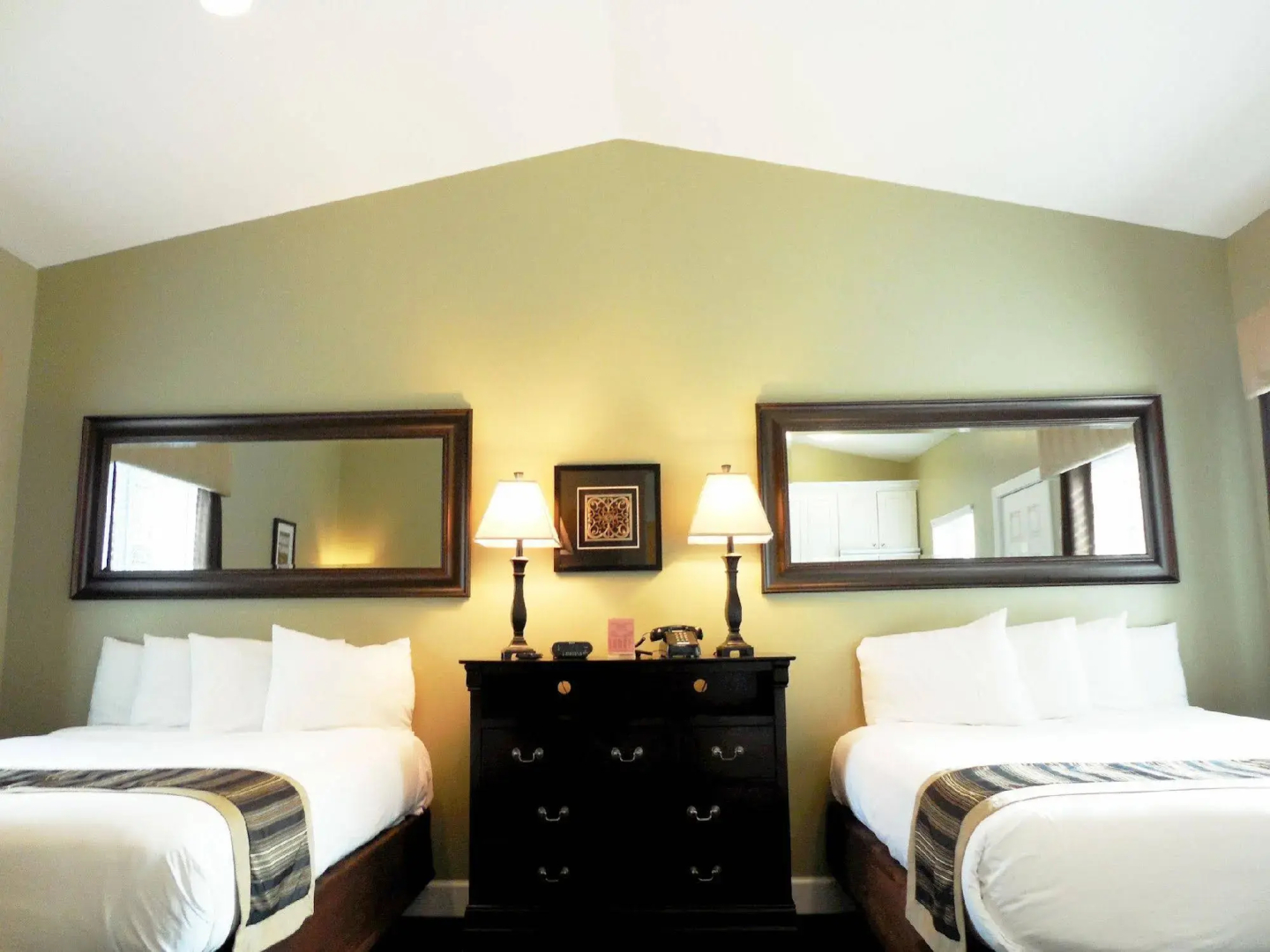 Monterey Peninsula Inn