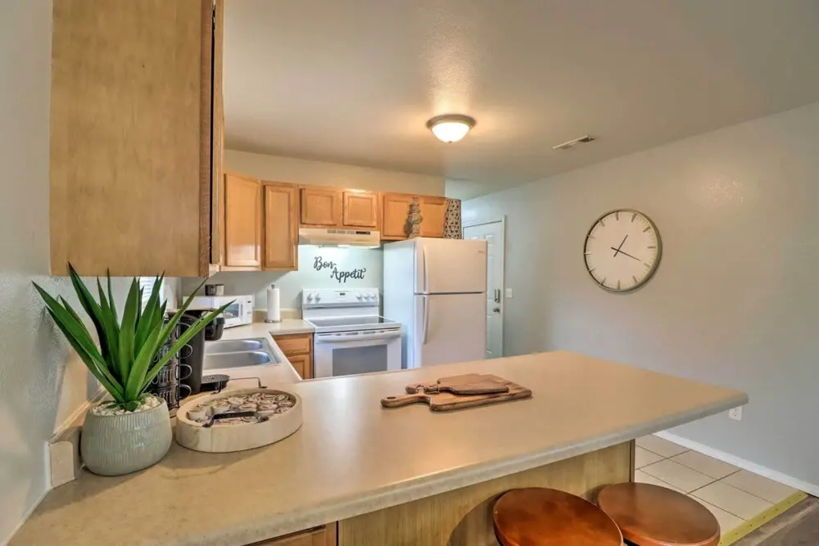 Stylish & Family-friendly West Plains Home!