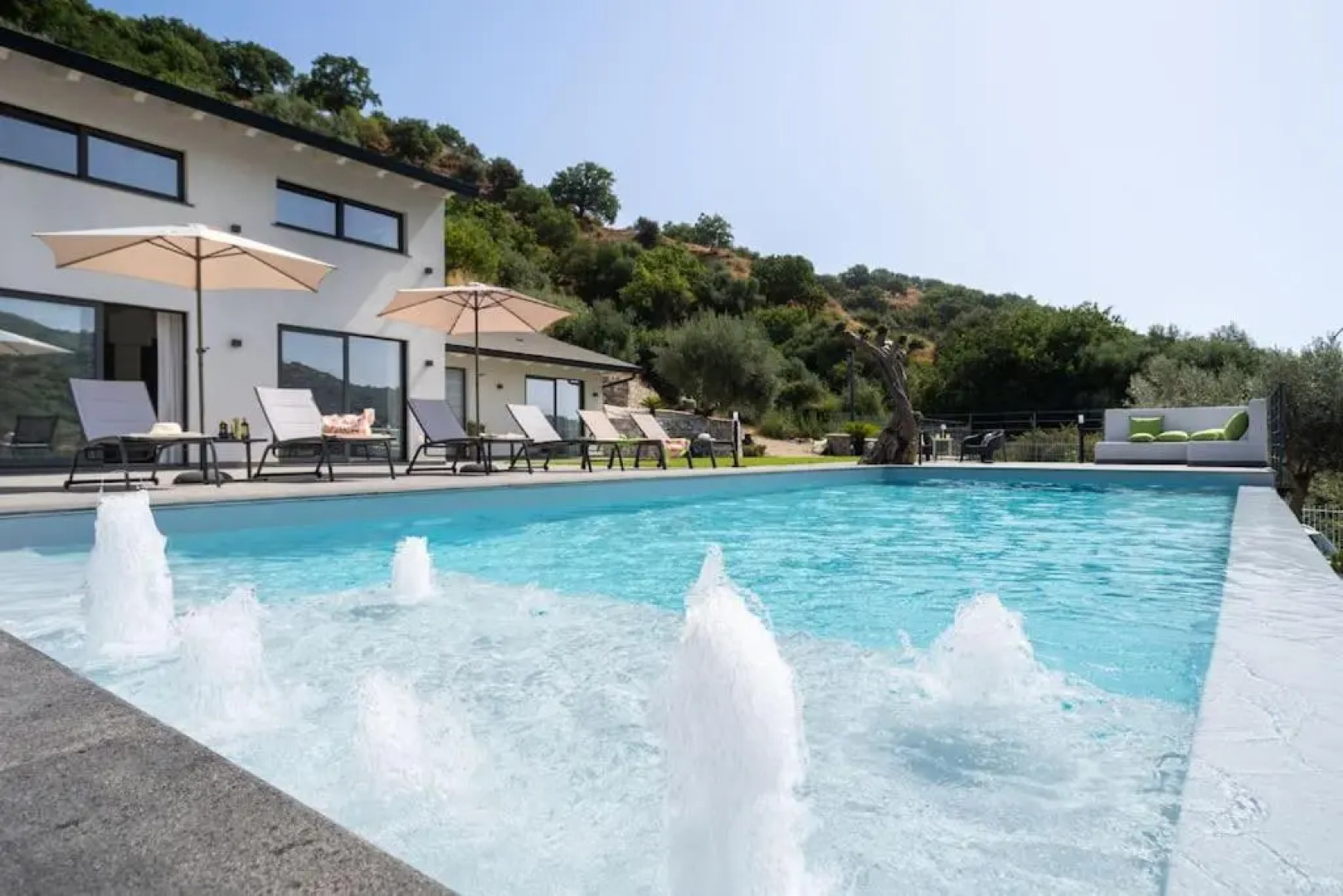 3 Bedroom Modern Villa, Pool, Savoca, East Sicily