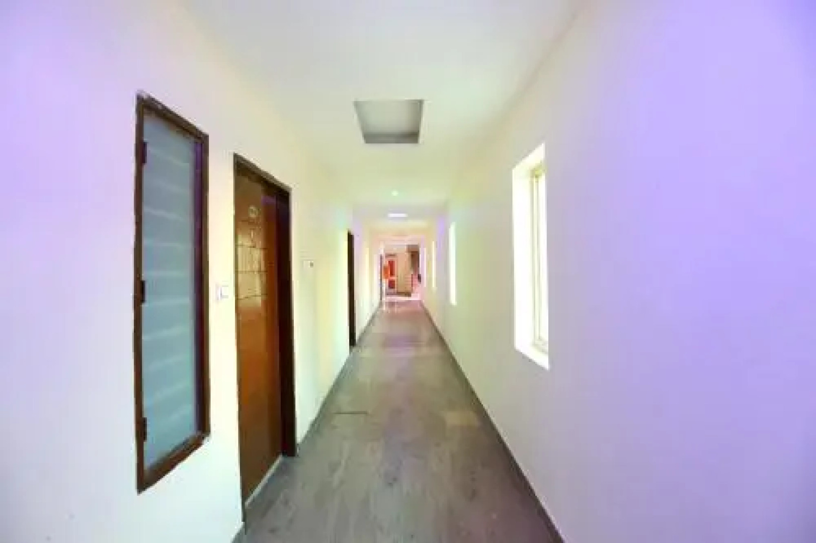 OYO 22238 Hotel Baaz