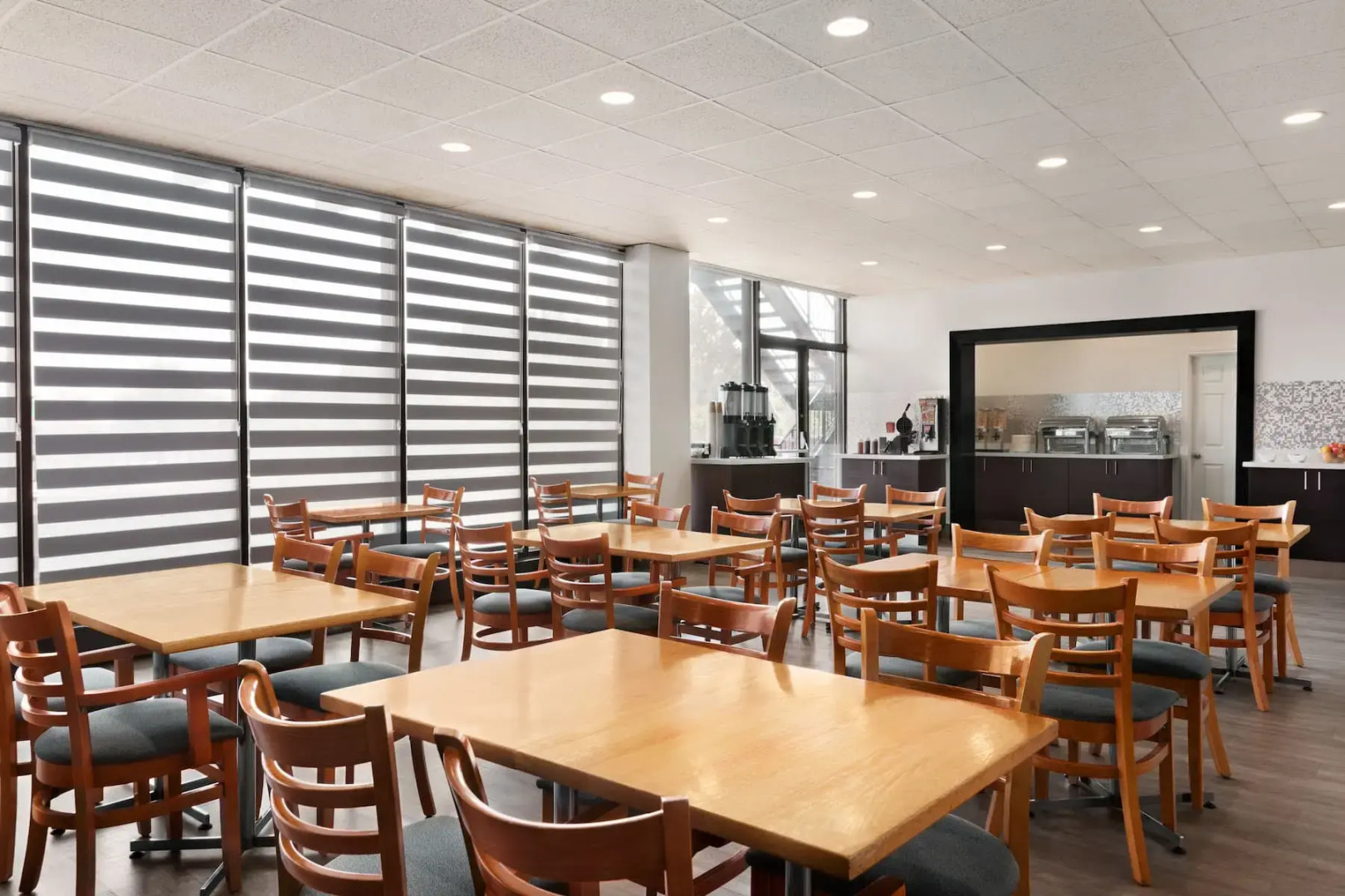 Ramada by Wyndham Belleville Harbourview Conference Centre