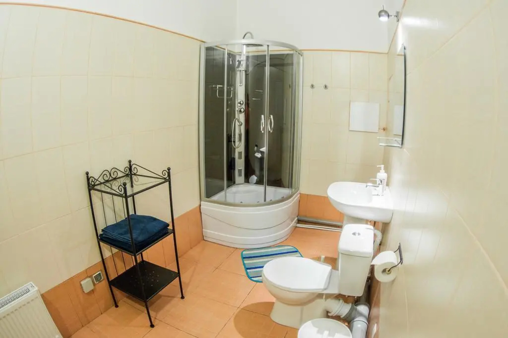 Хостел Angel Court Yard