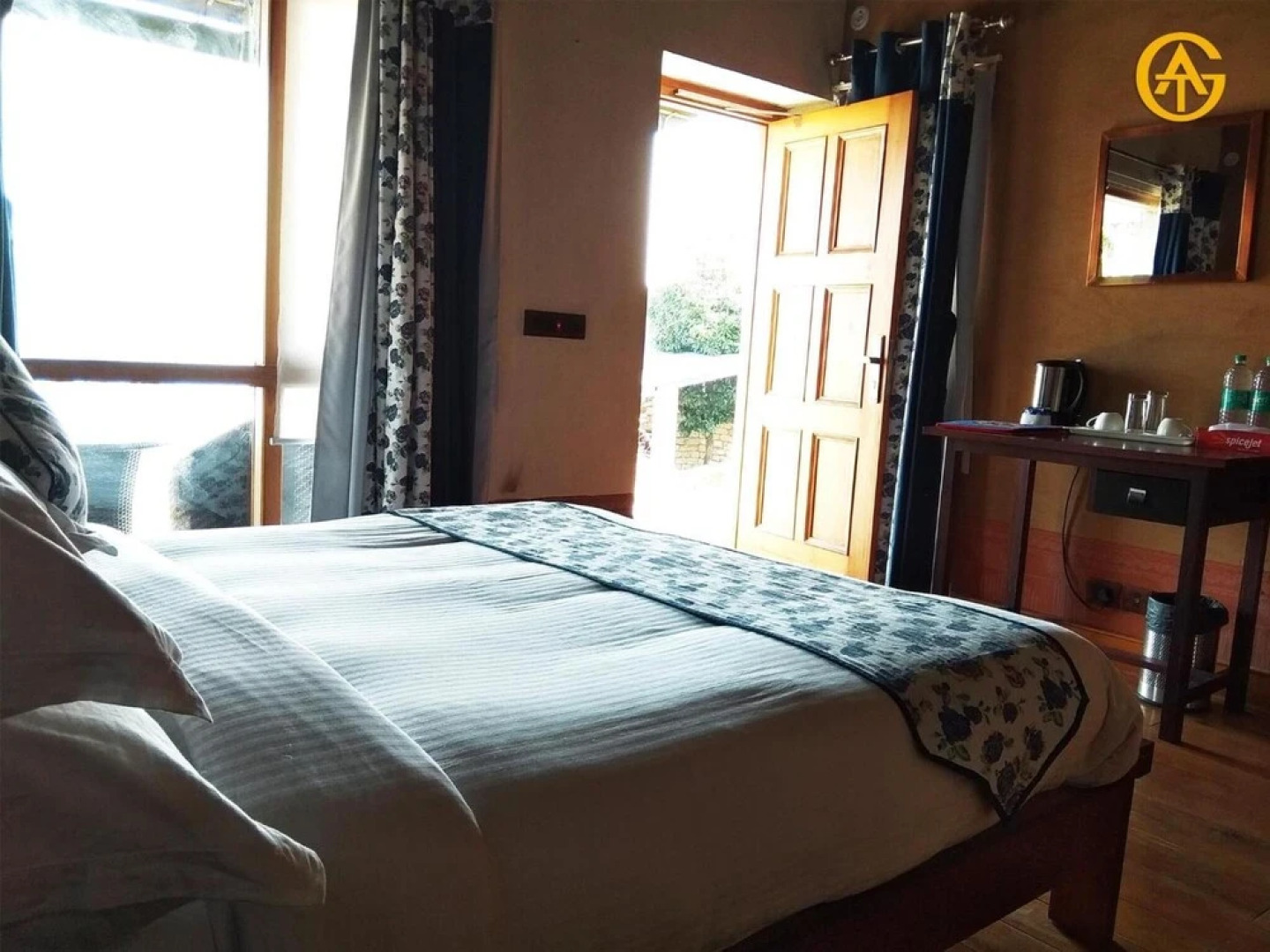 Queens Meadows by Sunshine & Smiles