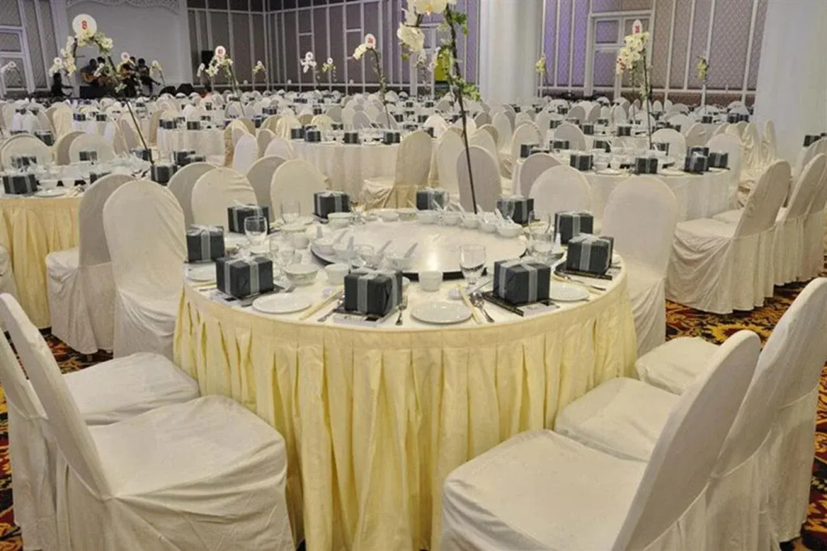 Grand Riverview Hotel