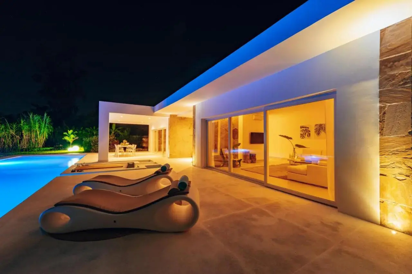 Курортный отель Ycona Luxury