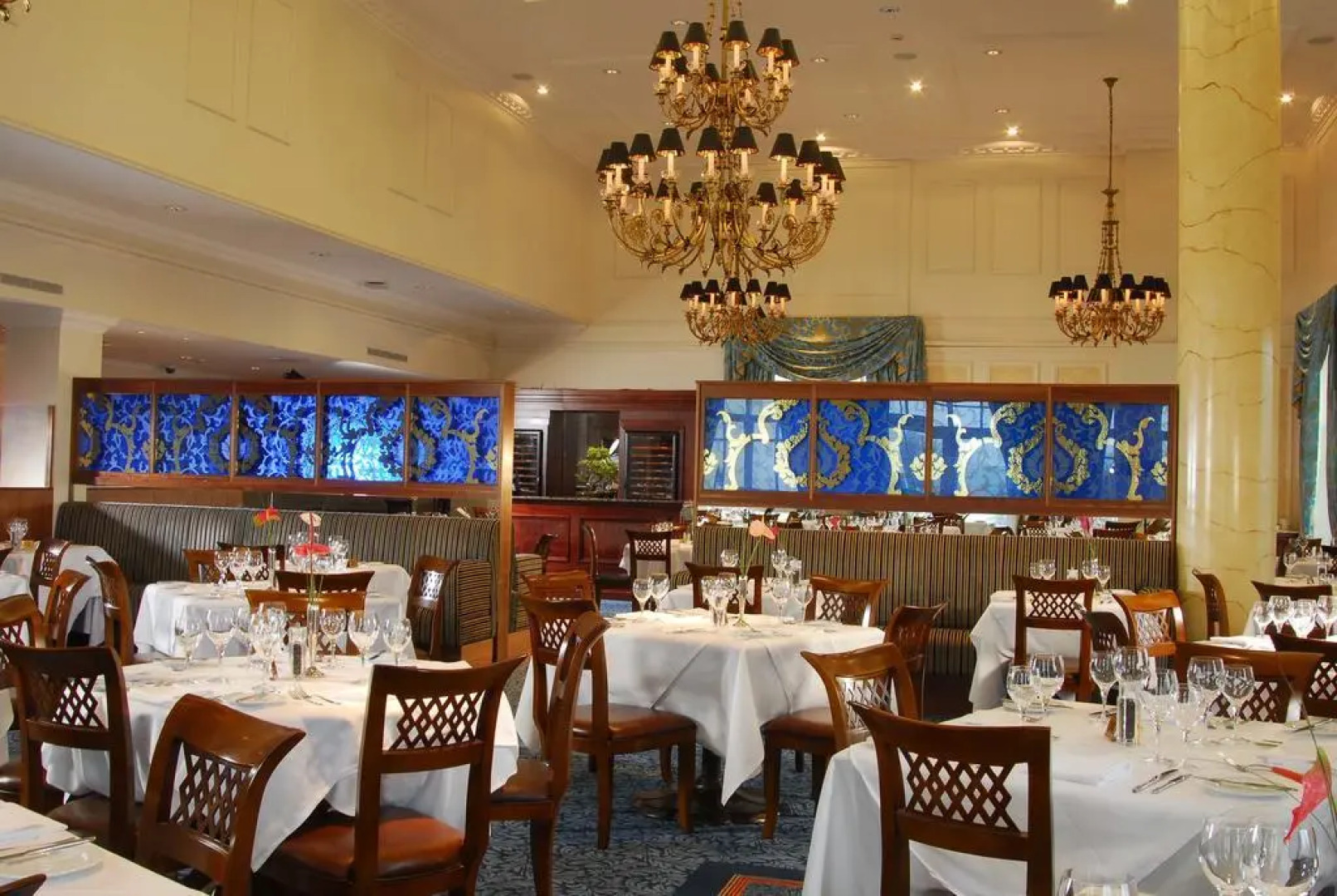 Knightsbrook Courtyard Houses