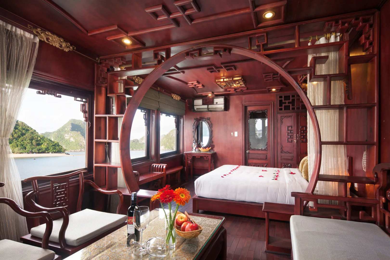 Halong Royal Palace Cruise