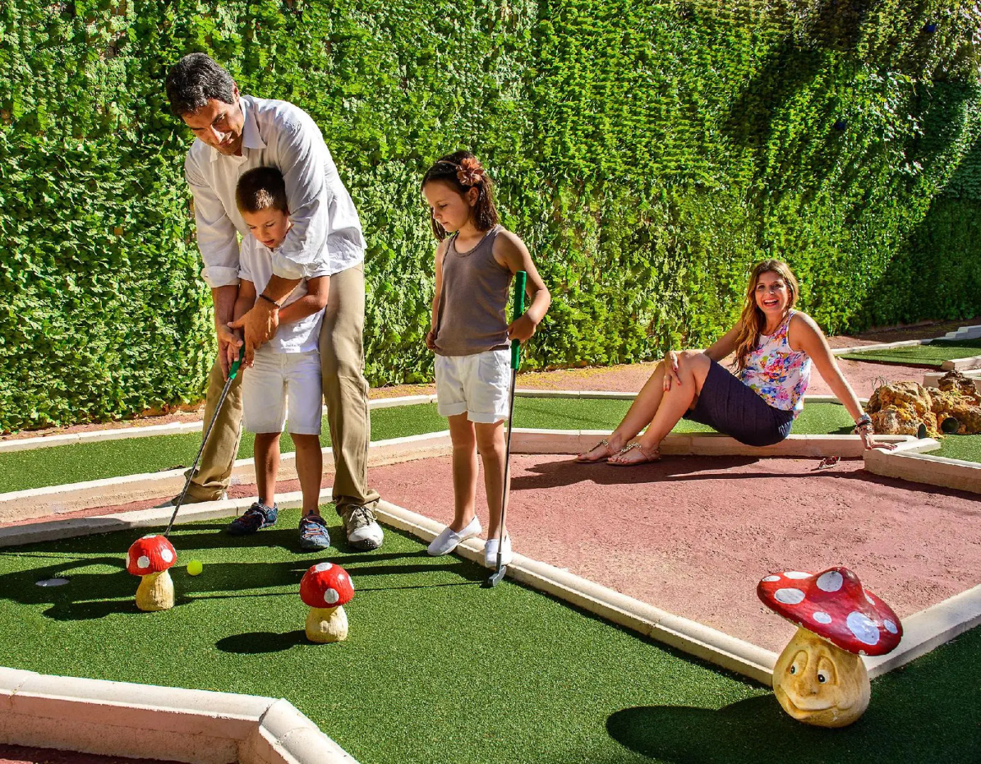 Occidental Pueblo Acantilado