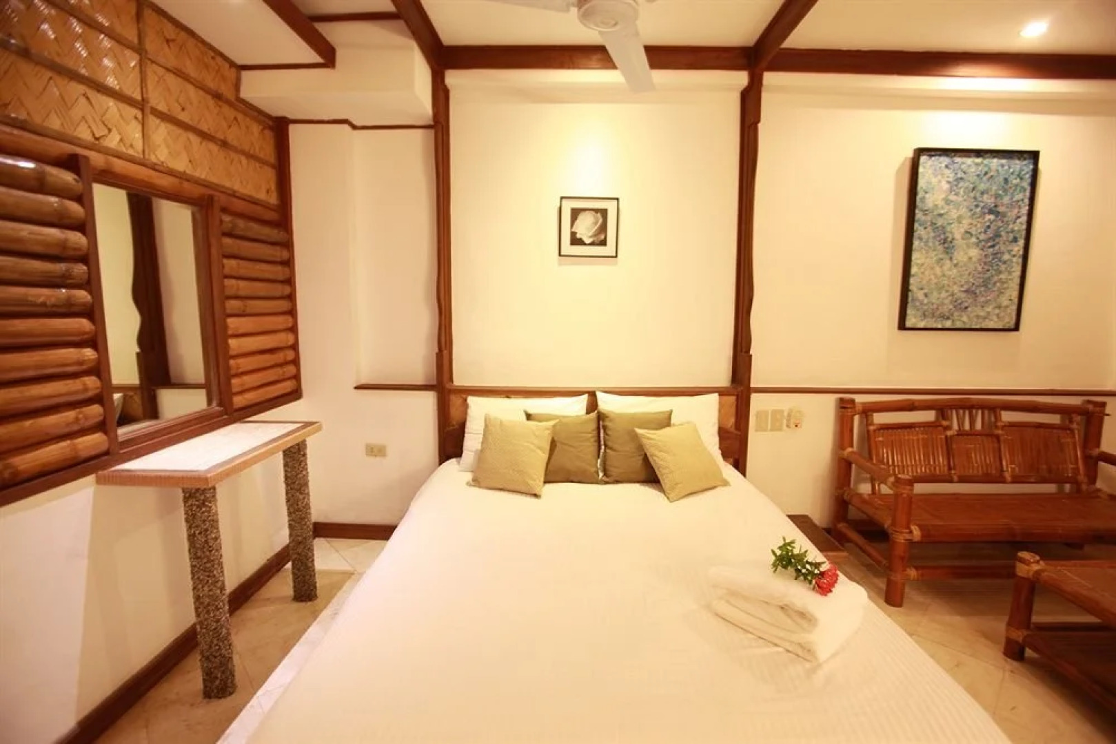 Club Mabuhay Lalaguna Resort