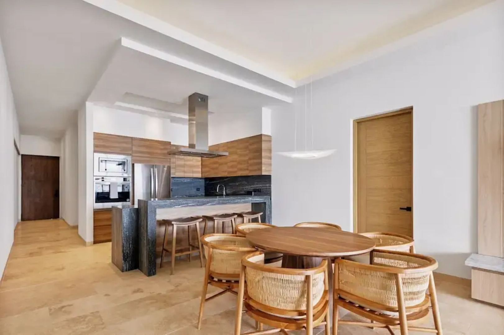 Live Aqua Private Residences La Paz