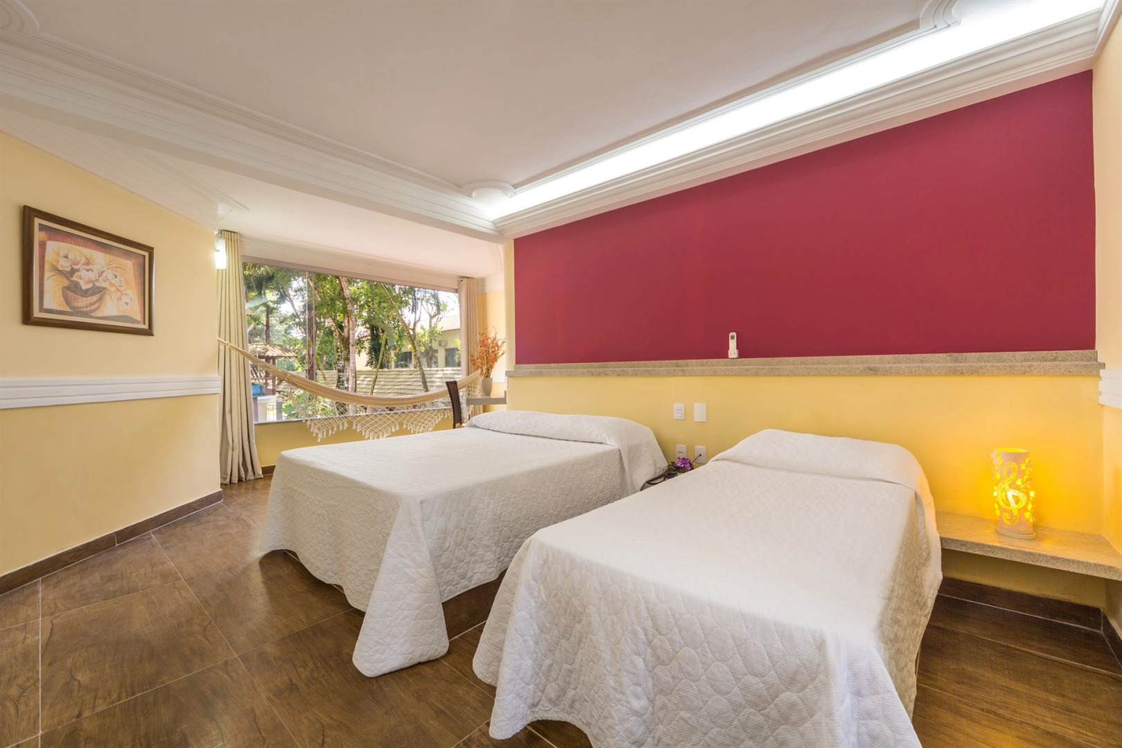 Отель Floral Inn Family