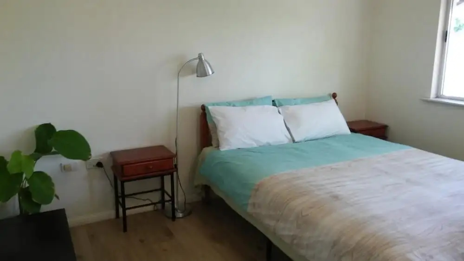 Cairns City Garden Apartment