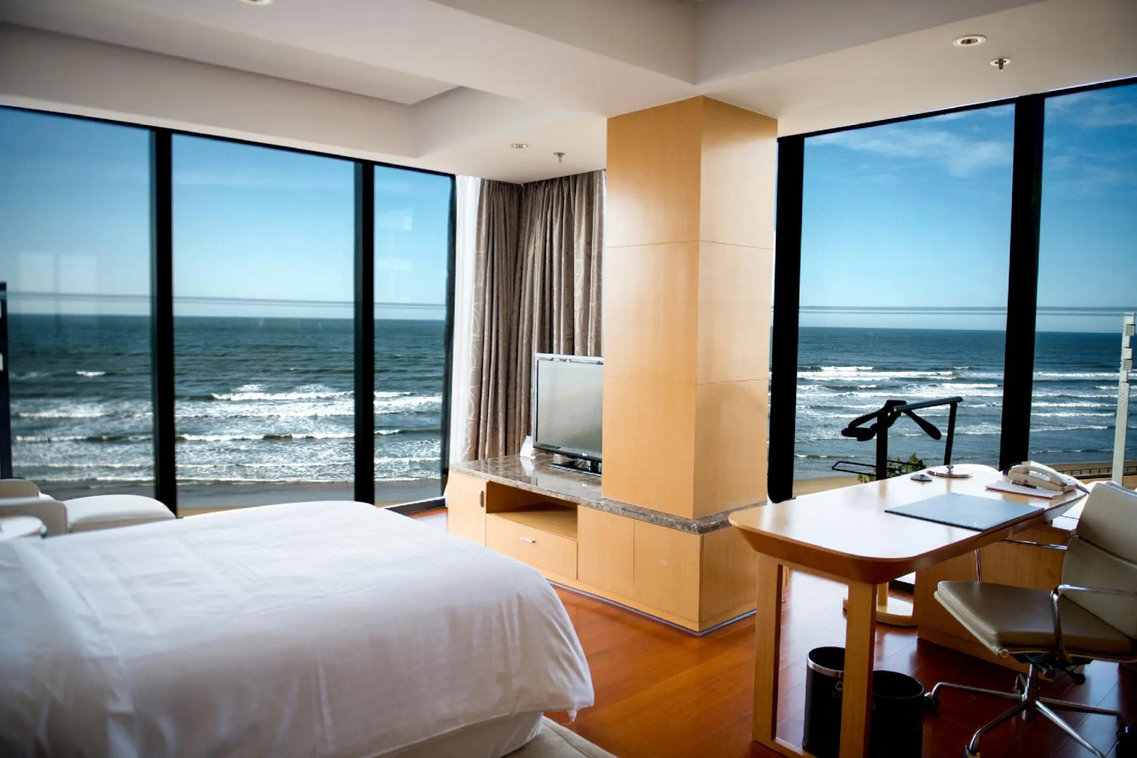 Sheraton Yantai Golden Beach Resort