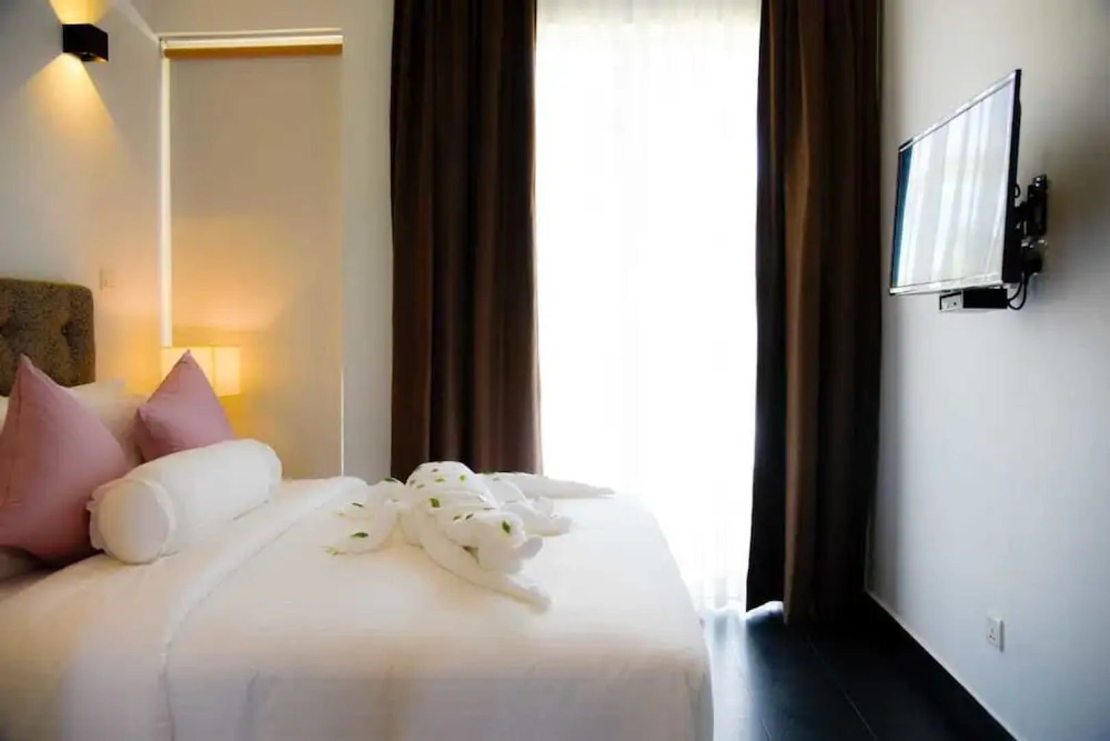 South Beach Villa 69