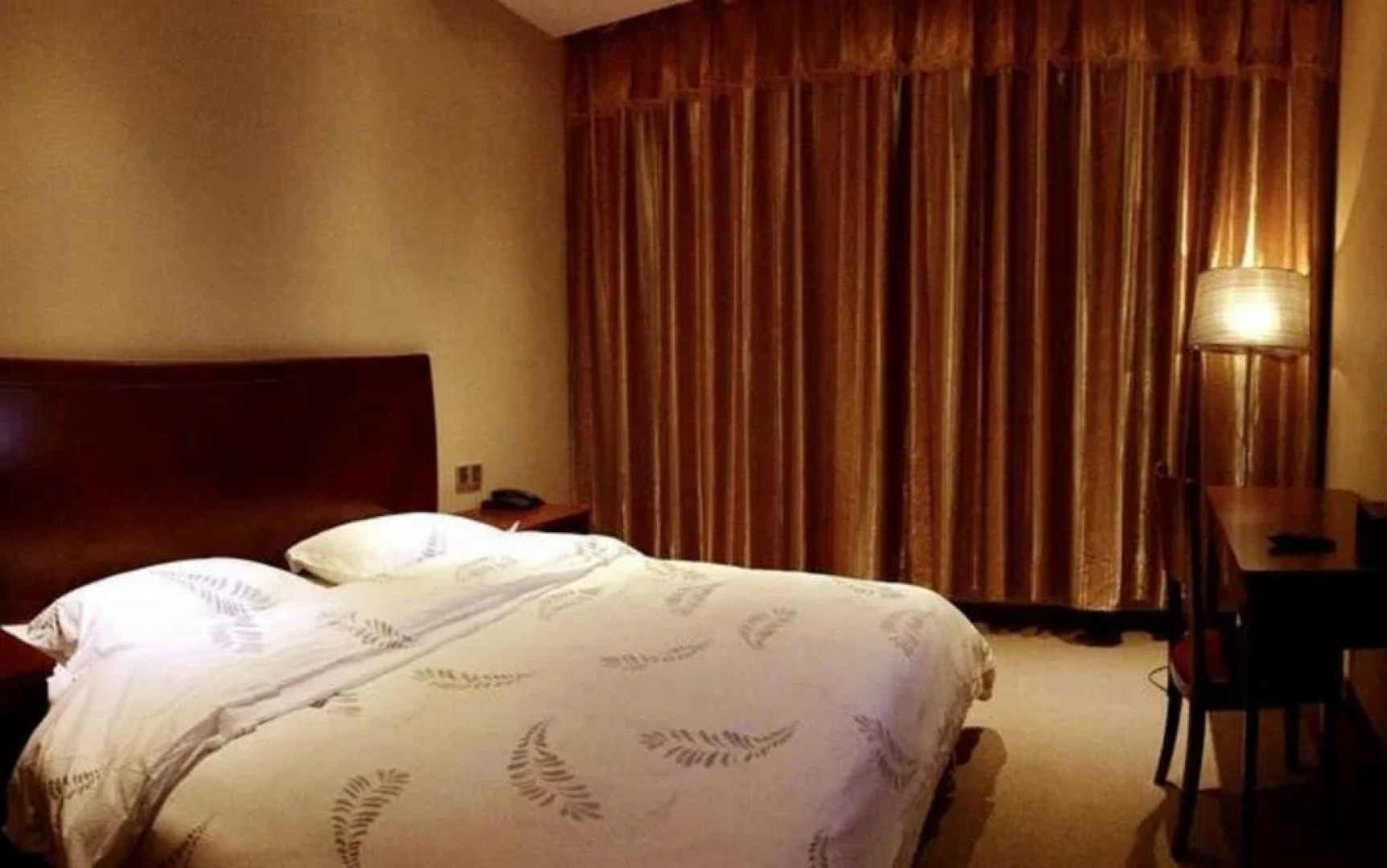 Tenglong Business Hotel