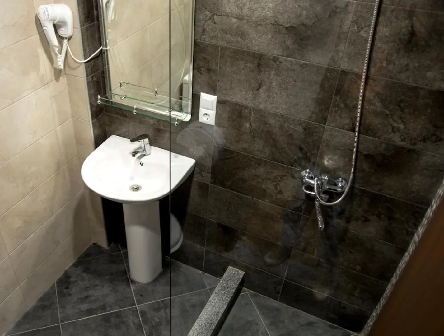 Отель «Абсолют»