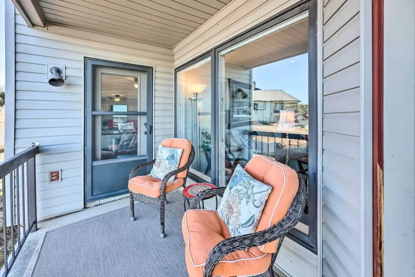 Waterfront Hot Springs Condo: Pool, Hot Tub Access