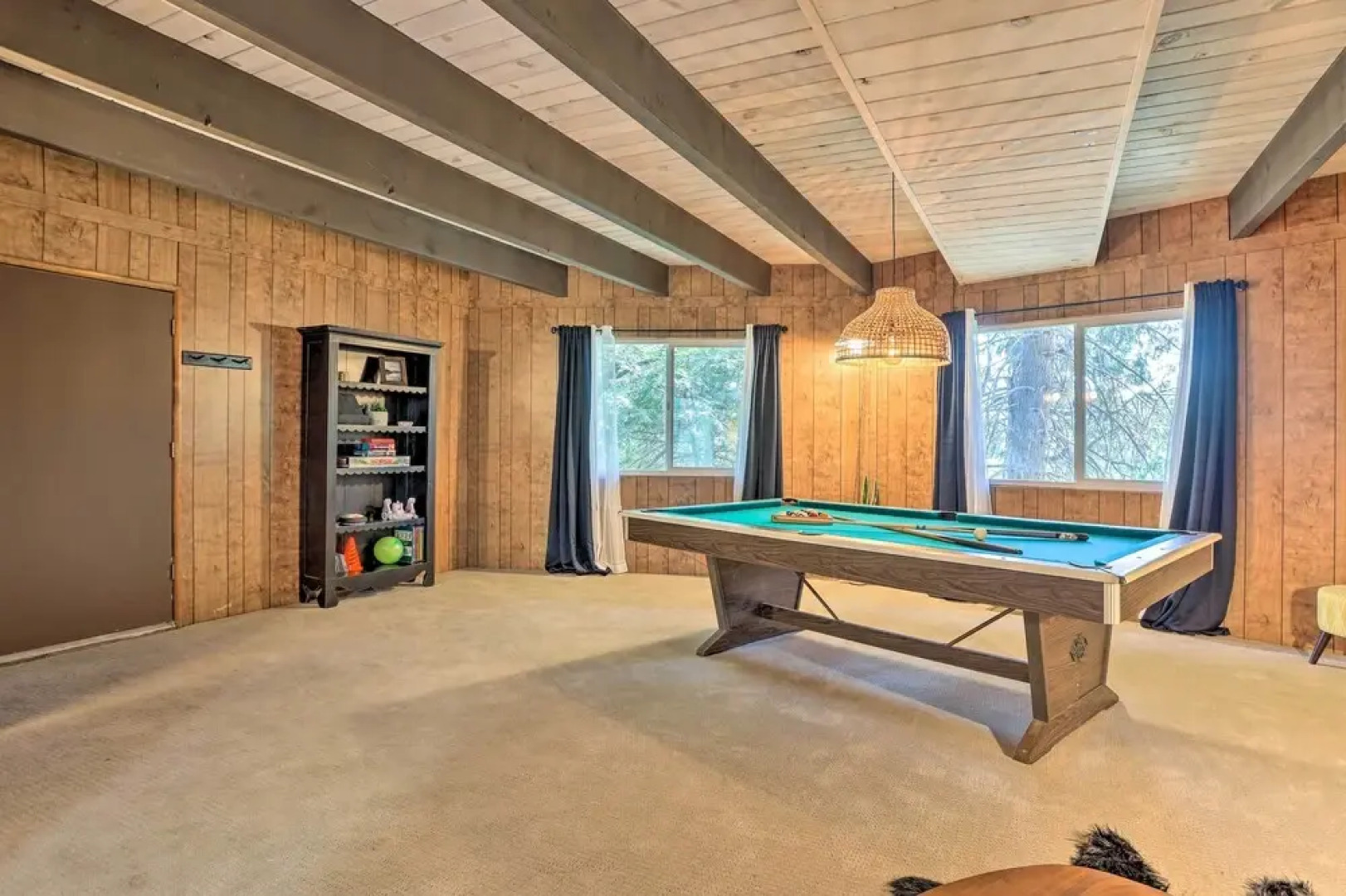 Lake Arrowhead Cabin w/ Mid-century Charm!