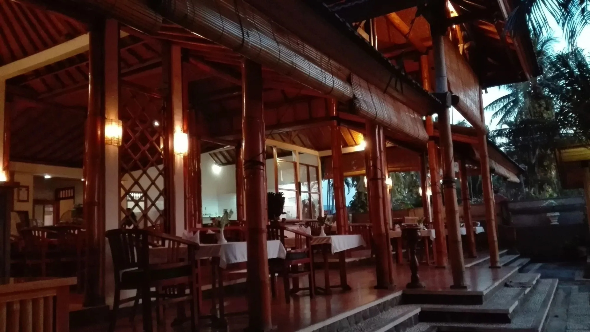 Starlight Restaurant & Bungalows