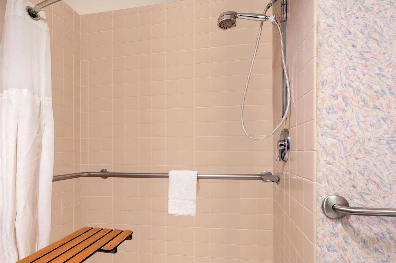 Holiday Inn Hotel & Suites SEATTLE-KENT