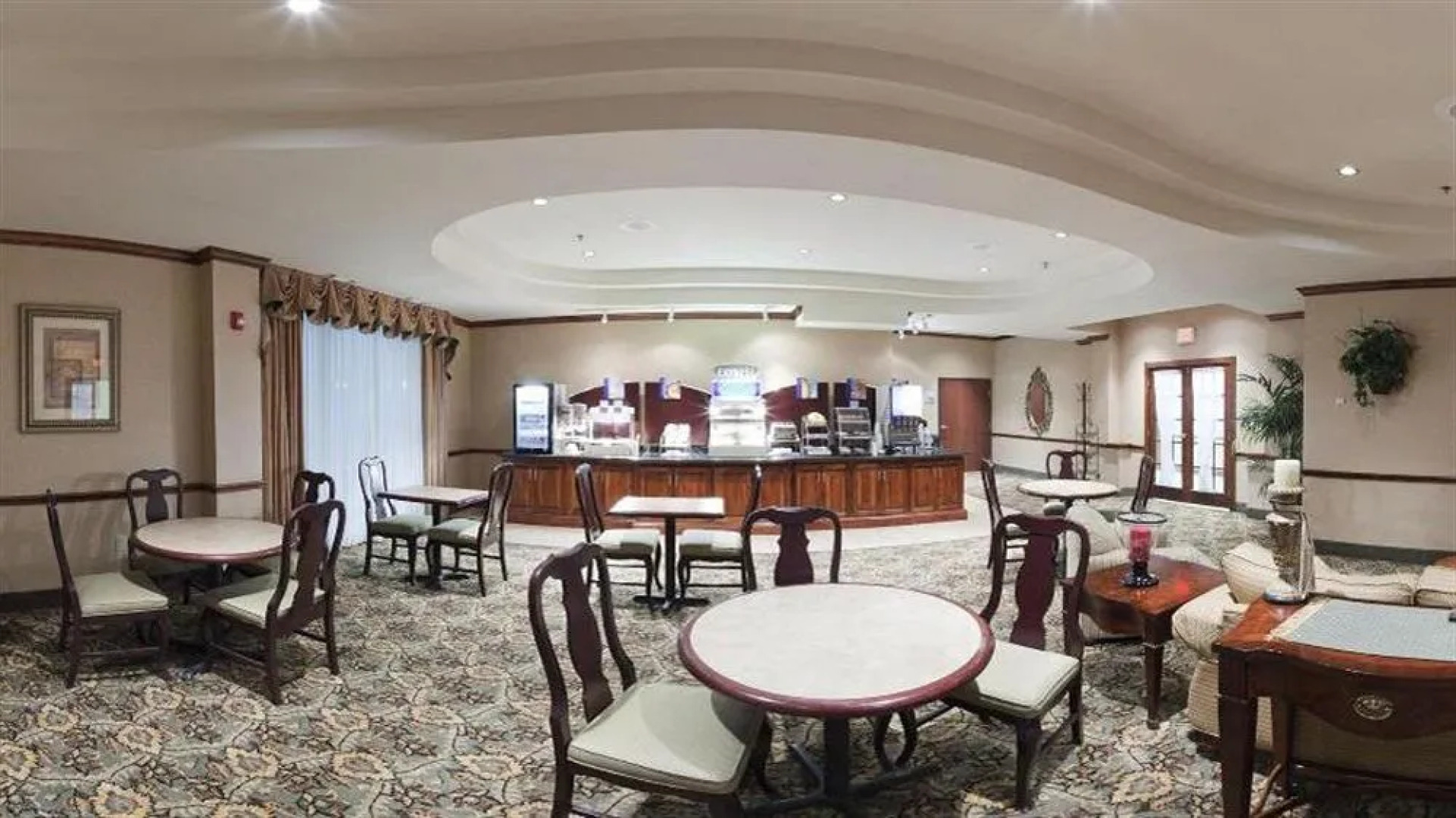 Holiday Inn Express Hotel & Suites Woodward Hwy 270