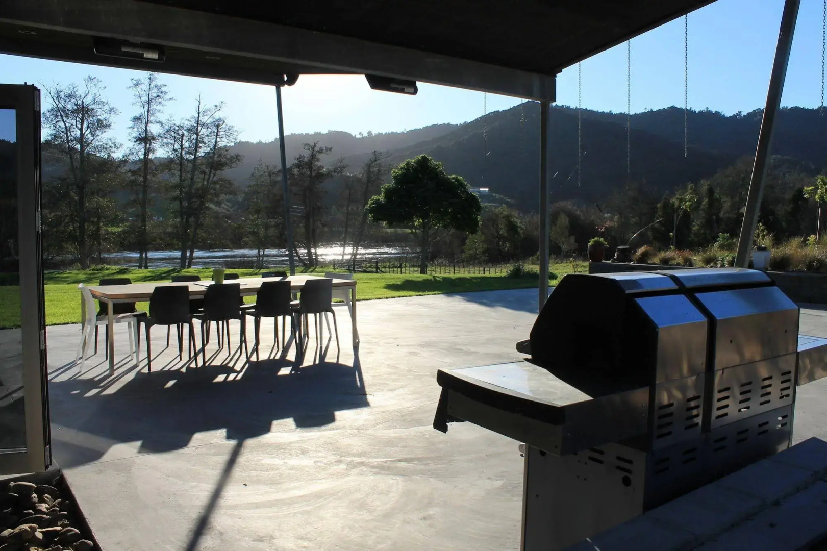 Hakarimata Lodge - Riverside Sanctuary