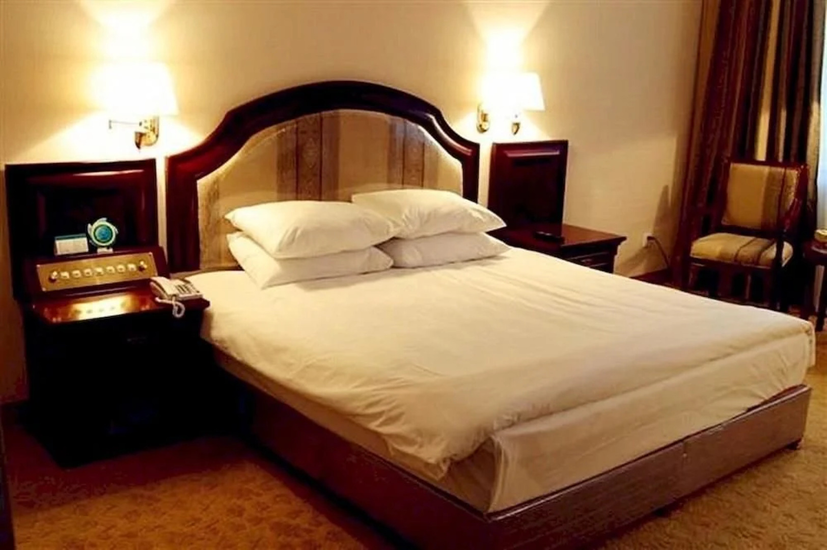 Yichang Zhaojun Hotel