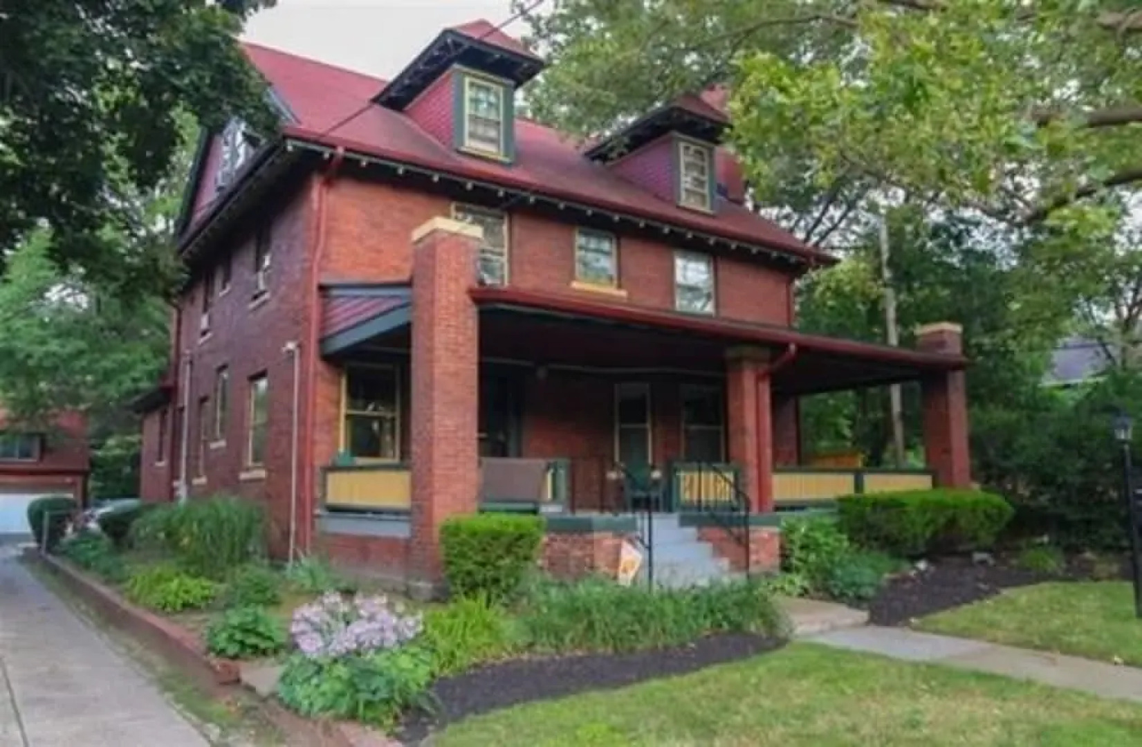 University Circle Bed and Breakfast